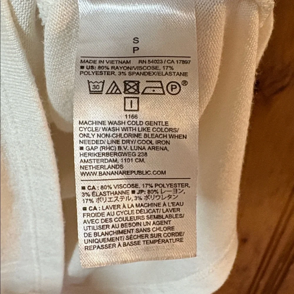 Banana Republic Soft Luxe White Sleeveless Tank Top - Mock neck - Size Small - Picture 3 of 5